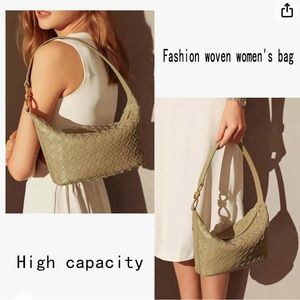 Cute bottega looking bag